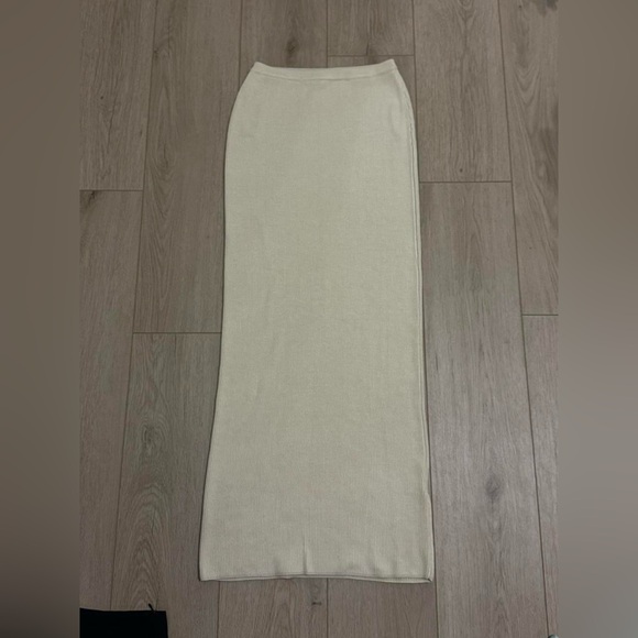 SABO Tan Knit Set With Tank and Maxi Skirt - Picture 4 of 5